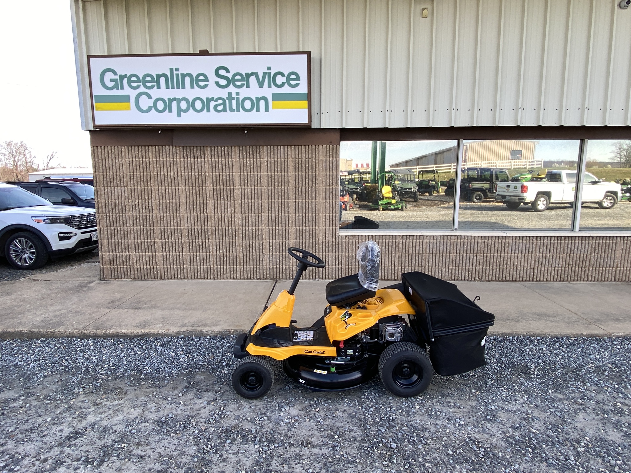 2023 Cub Cadet CC 30 H Image 1