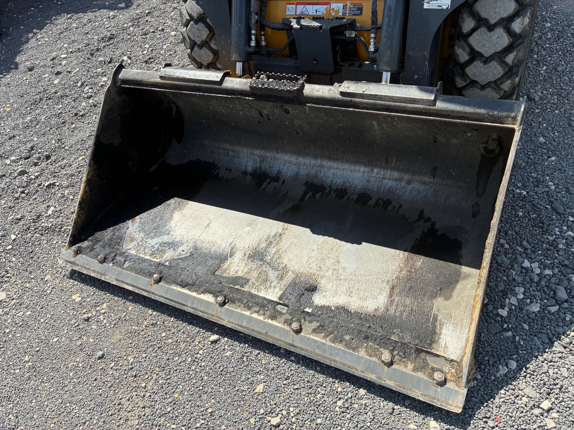 2023 John Deere 316GR Image 7