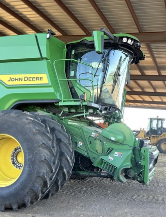 Photo of 2023 John Deere X9 1100