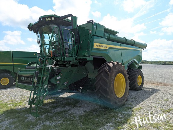 Photo of 2023 John Deere X9 1100