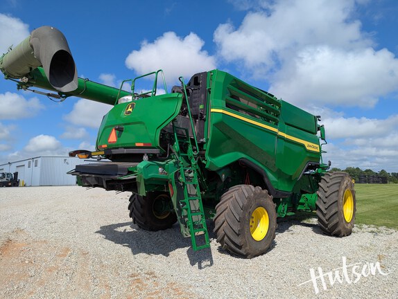 Photo of 2023 John Deere X9 1100