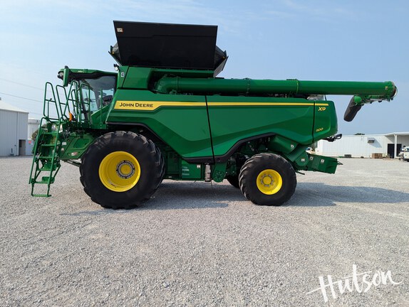 Photo of 2023 John Deere X9 1100