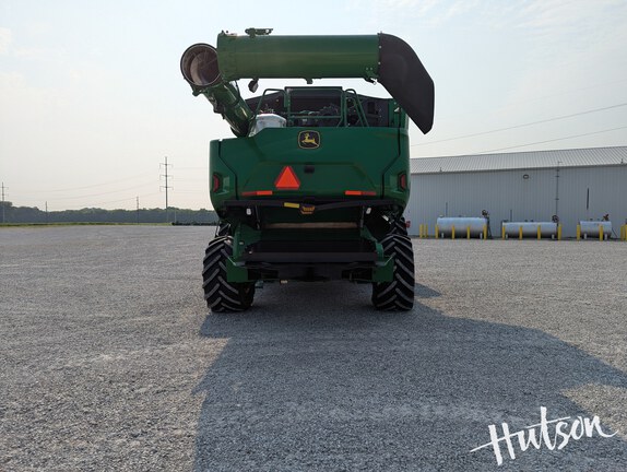 Photo of 2023 John Deere X9 1100