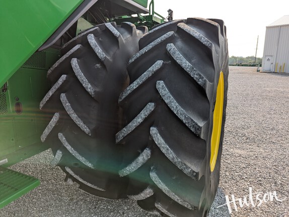Photo of 2023 John Deere X9 1100