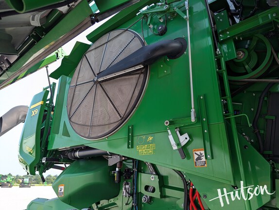 Photo of 2023 John Deere X9 1100