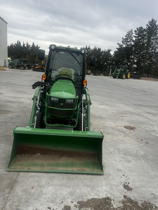 2024 John Deere 1025R (2nd thumbnail)