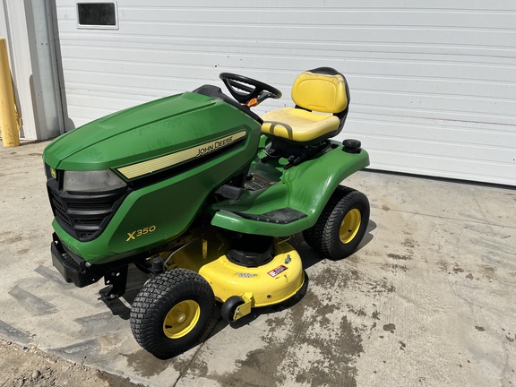 Photo of a 2015 John Deere X350