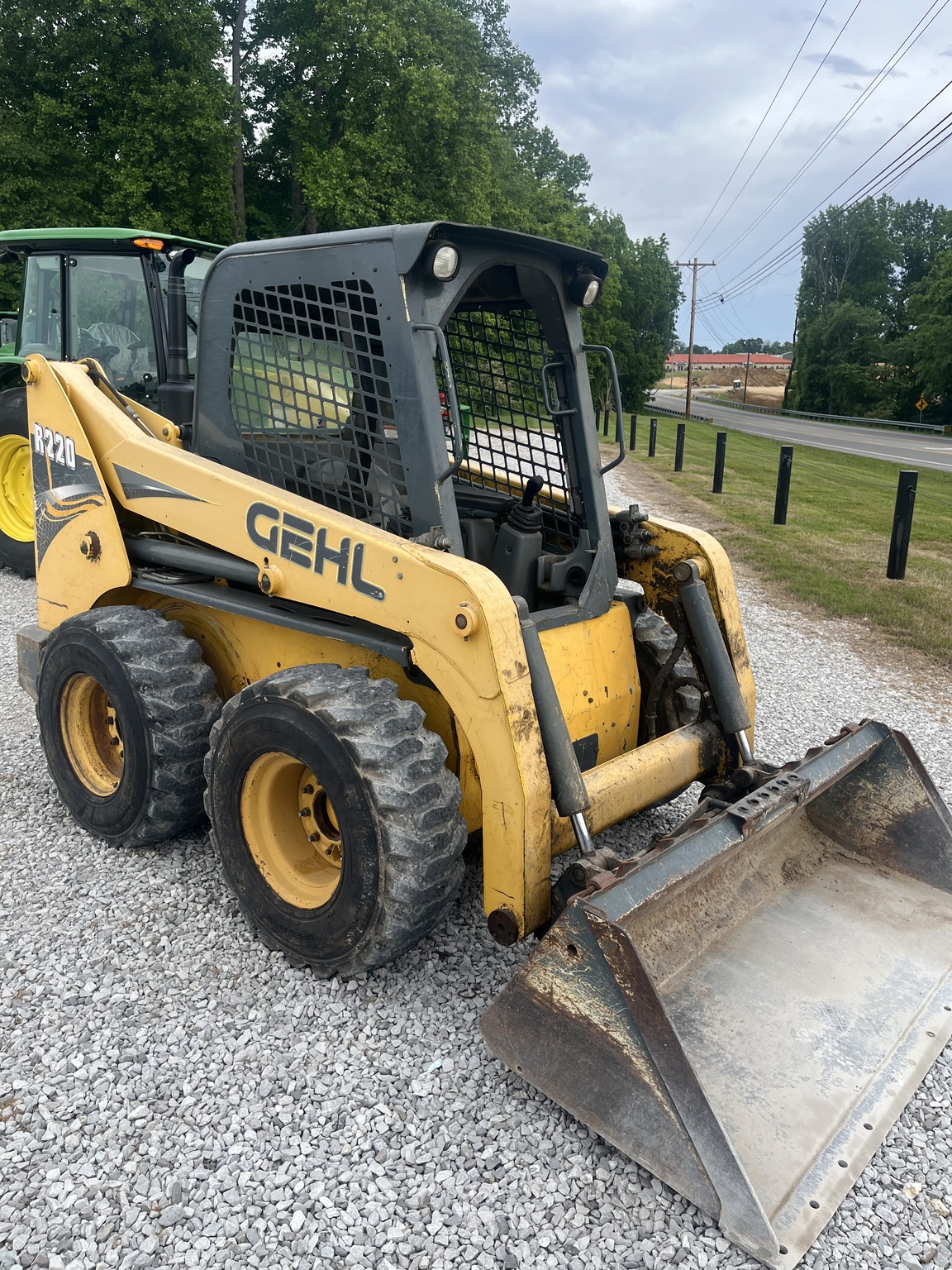 2015 Gehl R220