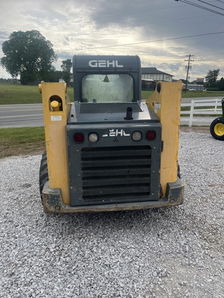 2015 Gehl R220