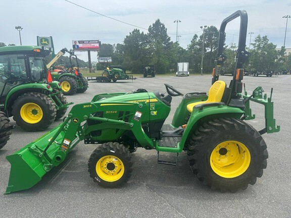 2025 John Deere 3032E