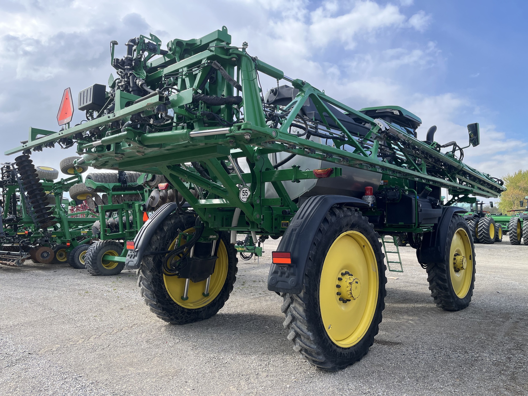 2023 John Deere 412R Self-Propelled Sprayers