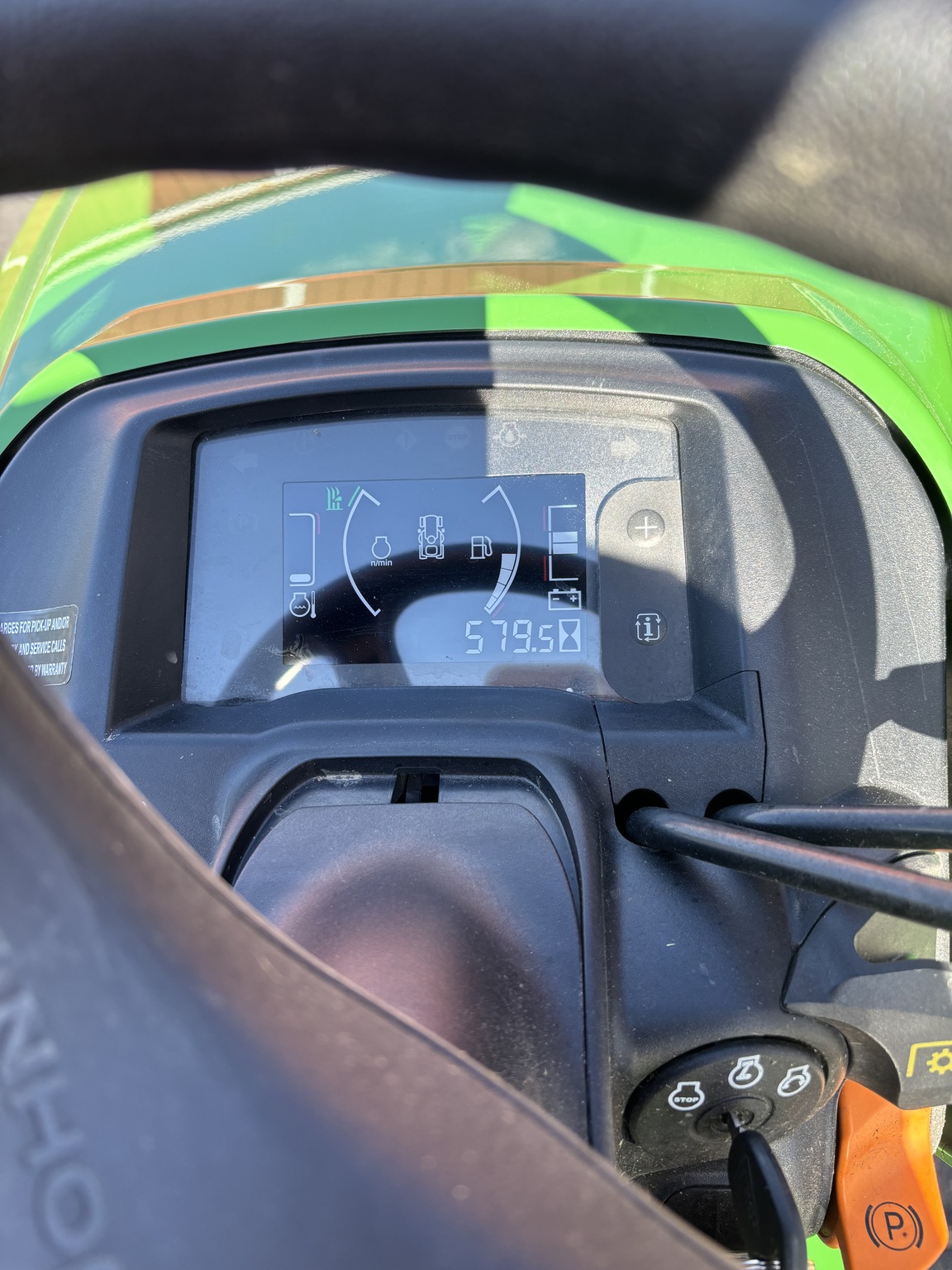 John Deere X739 Image 4
