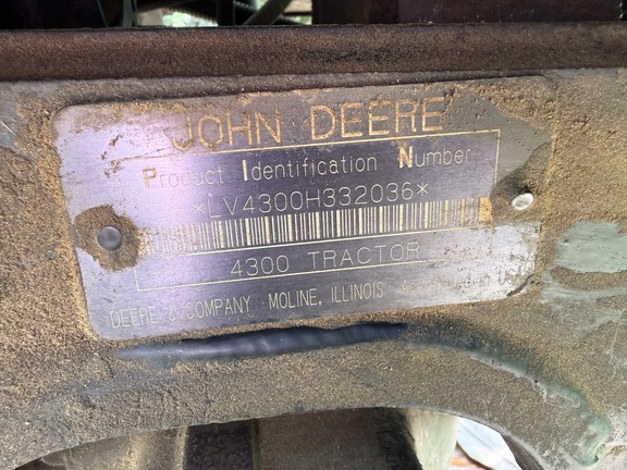 2000 John Deere 4300-6