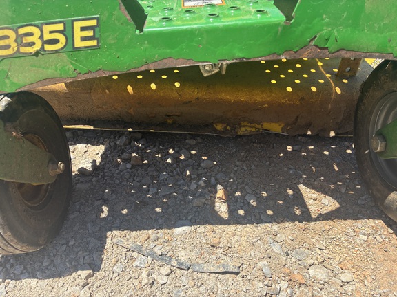 2016 John Deere Z335E