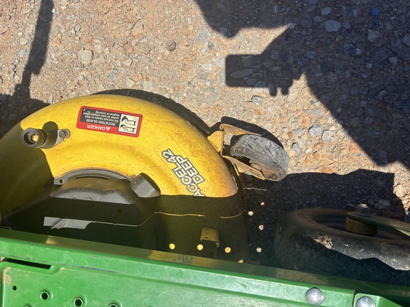 2016 John Deere Z335E