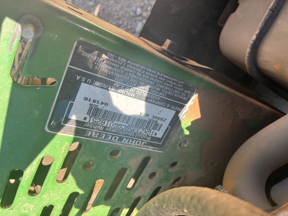 2016 John Deere Z335E