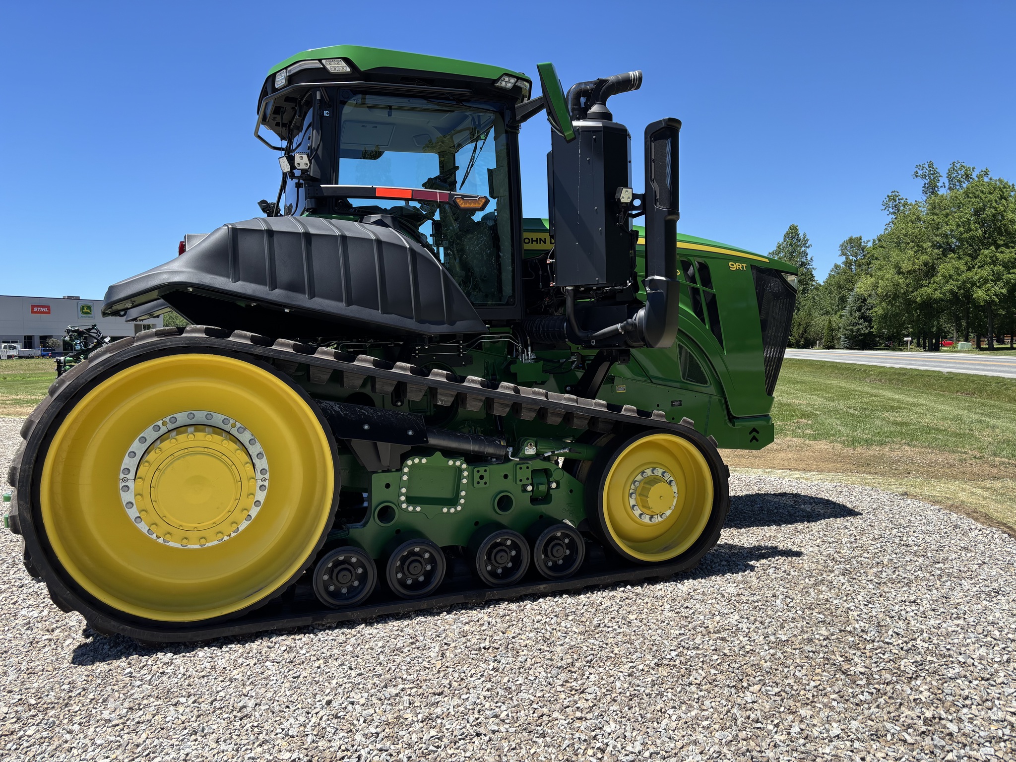 Used 2025 John Deere 9RT 540 Track Tractors at Koenig Equipment in Knightstown, IN - PhotoXL2