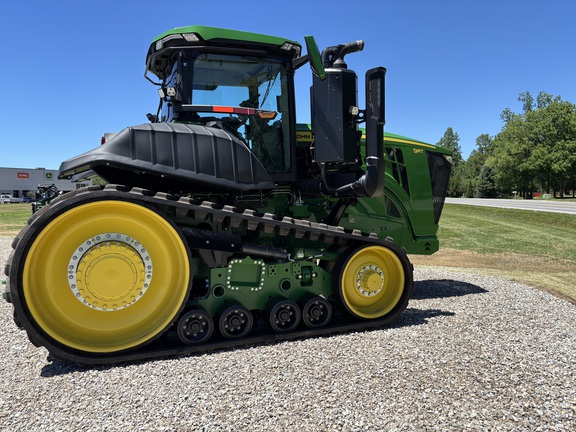 Used 2025 John Deere 9RT 540 Track Tractors at Koenig Equipment in Knightstown, IN - Photo2