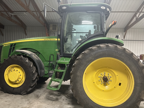 Used 2011 John Deere 8235R Row Crop Tractors at Koenig Equipment in Greenville, OH - Photo1