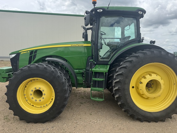 2011 John Deere 8360R - Photo13