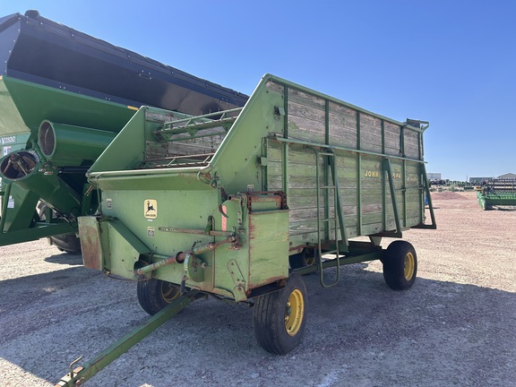  John Deere Chuck Used Equipment
