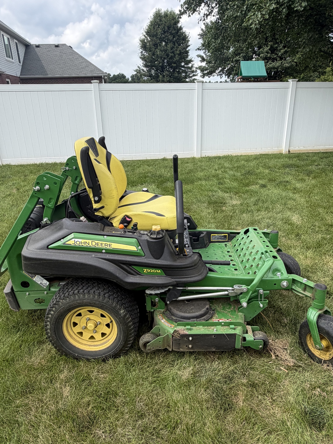 Used 2021 John Deere 920M Zero Turn Mowers at Koenig Equipment in Franklin, IN - PhotoXL2