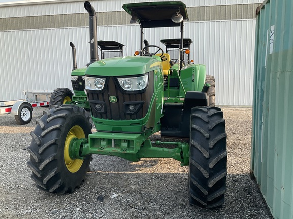 Photo of 2018 John Deere 6120M