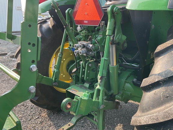 Photo of 2018 John Deere 6120M