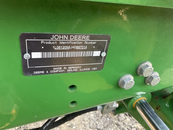 Photo of 2018 John Deere 6120M