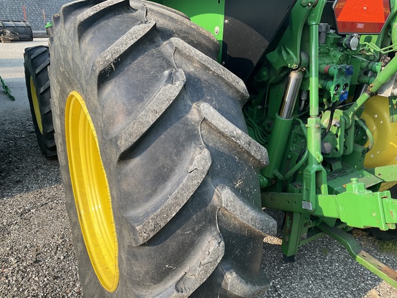 Photo of 2018 John Deere 6120M