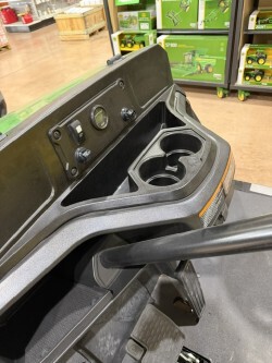 2025 John-Deere GS