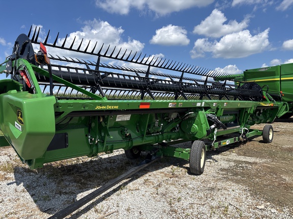 Used 2026 John Deere RDF 35 Combine Platforms at Koenig Equipment in Urbana, OH - Photo1
