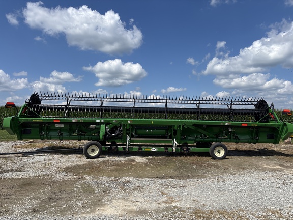 Used 2026 John Deere RDF 35 Combine Platforms at Koenig Equipment in Urbana, OH - Photo2