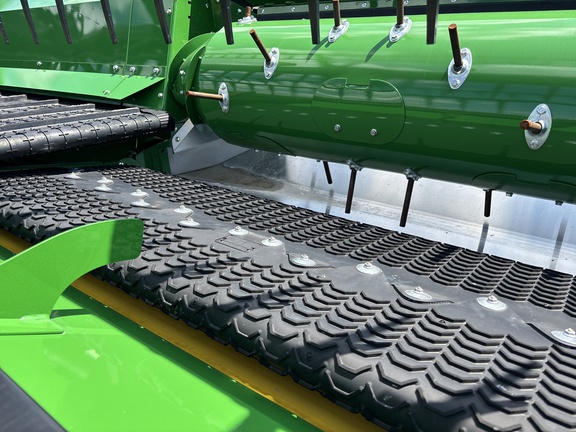 Used 2026 John Deere RDF 35 Combine Platforms at Koenig Equipment in Urbana, OH - Photo8