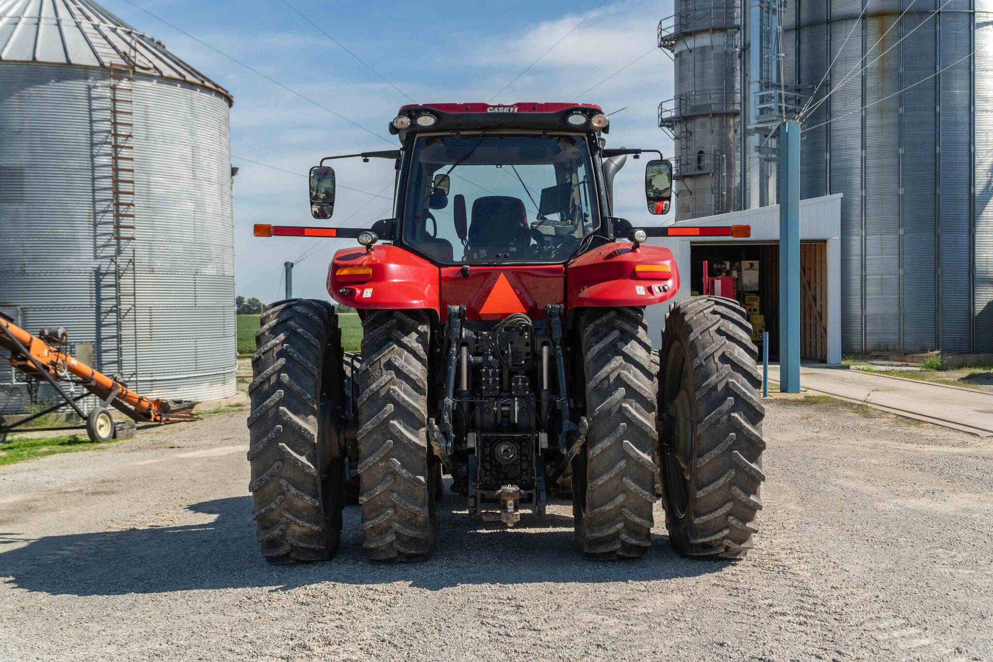 Used 2019 Case IH Magnum 340 Row Crop Tractors at Koenig Equipment in Anna, OH - PhotoXL3