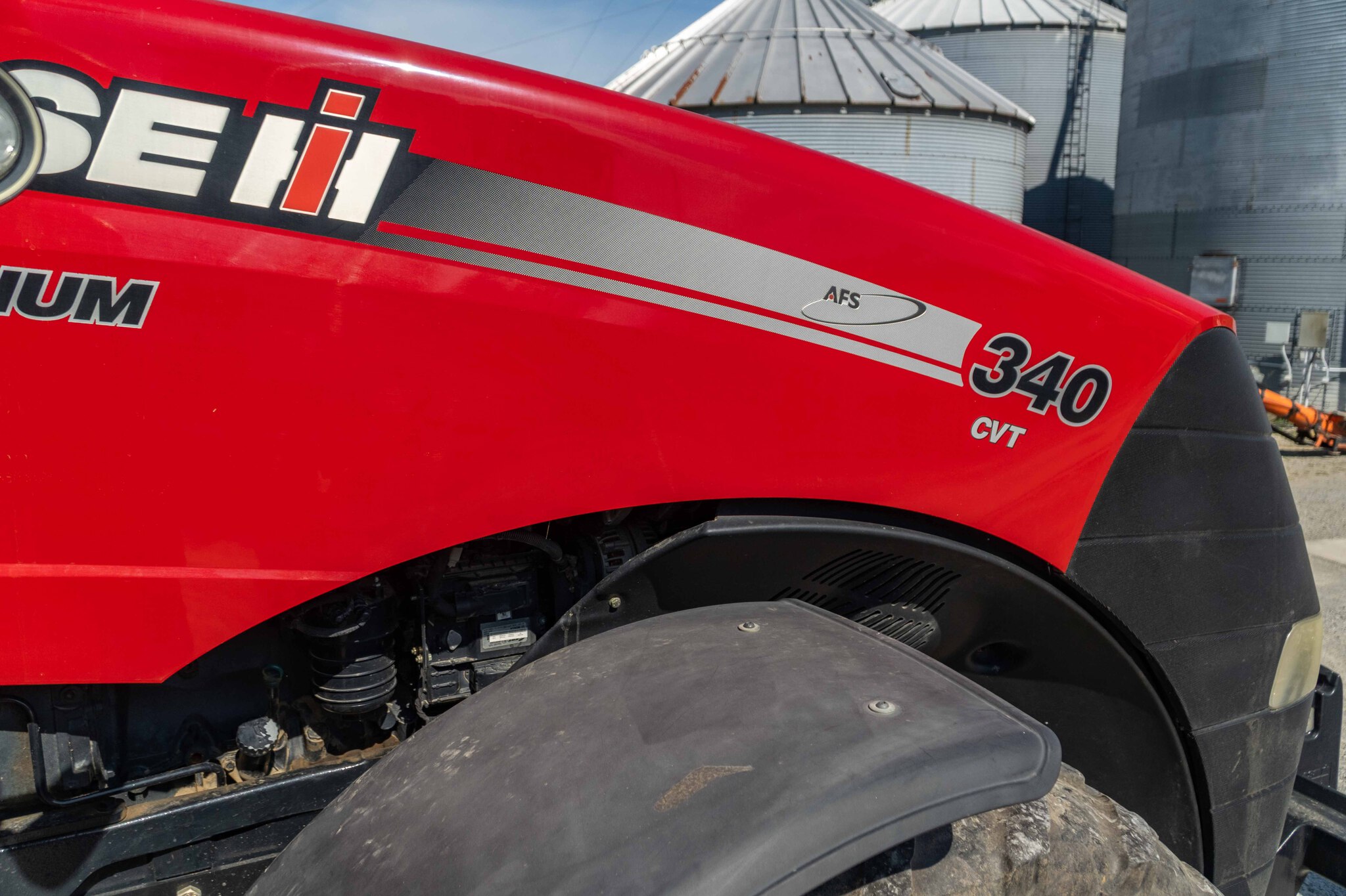 Used 2019 Case IH Magnum 340 Row Crop Tractors at Koenig Equipment in Anna, OH - PhotoXL28