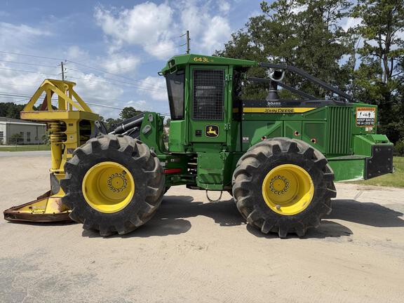 2023 John Deere 643L II