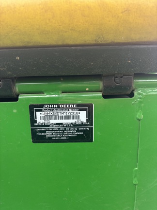 2022 John-Deere TX 4X2