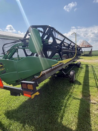 Used 2012 John Deere 635F Combine Platforms at Koenig Equipment in Oxford, OH - Photo4