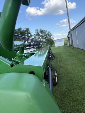 Used 2012 John Deere 635F Combine Platforms at Koenig Equipment in Oxford, OH - Photo9