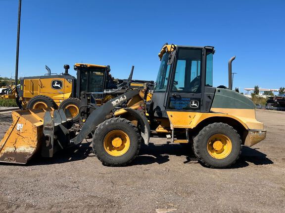 2012 John Deere 324J