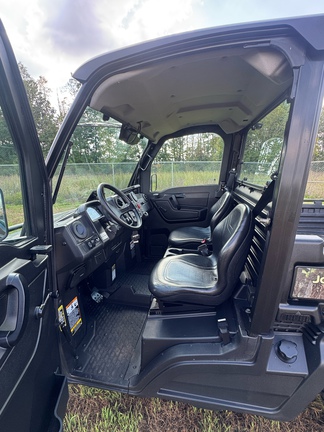 2021 John Deere XUV 835M