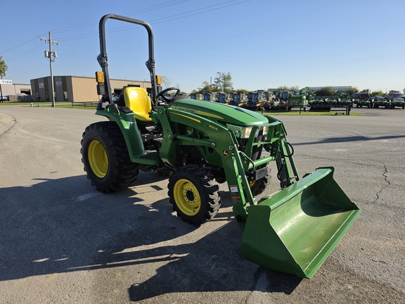 2022 John-Deere 3032E