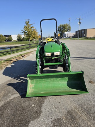 2022 John-Deere 3032E
