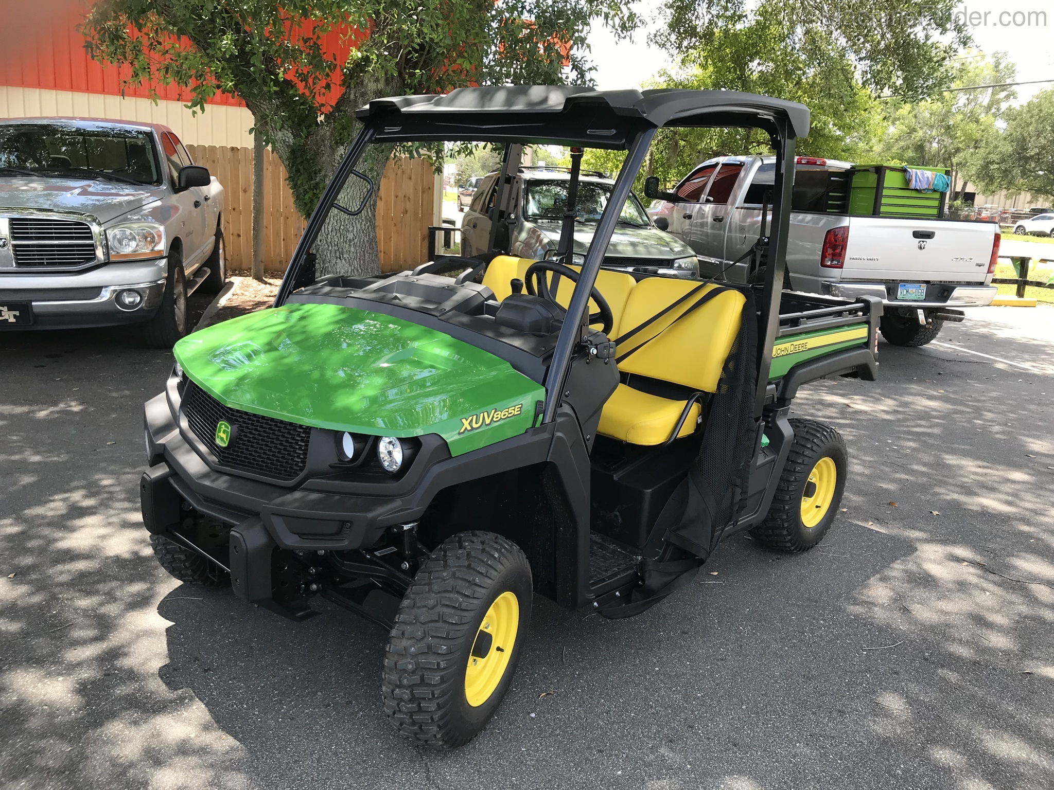 2020 John Deere XUV865E Image 4