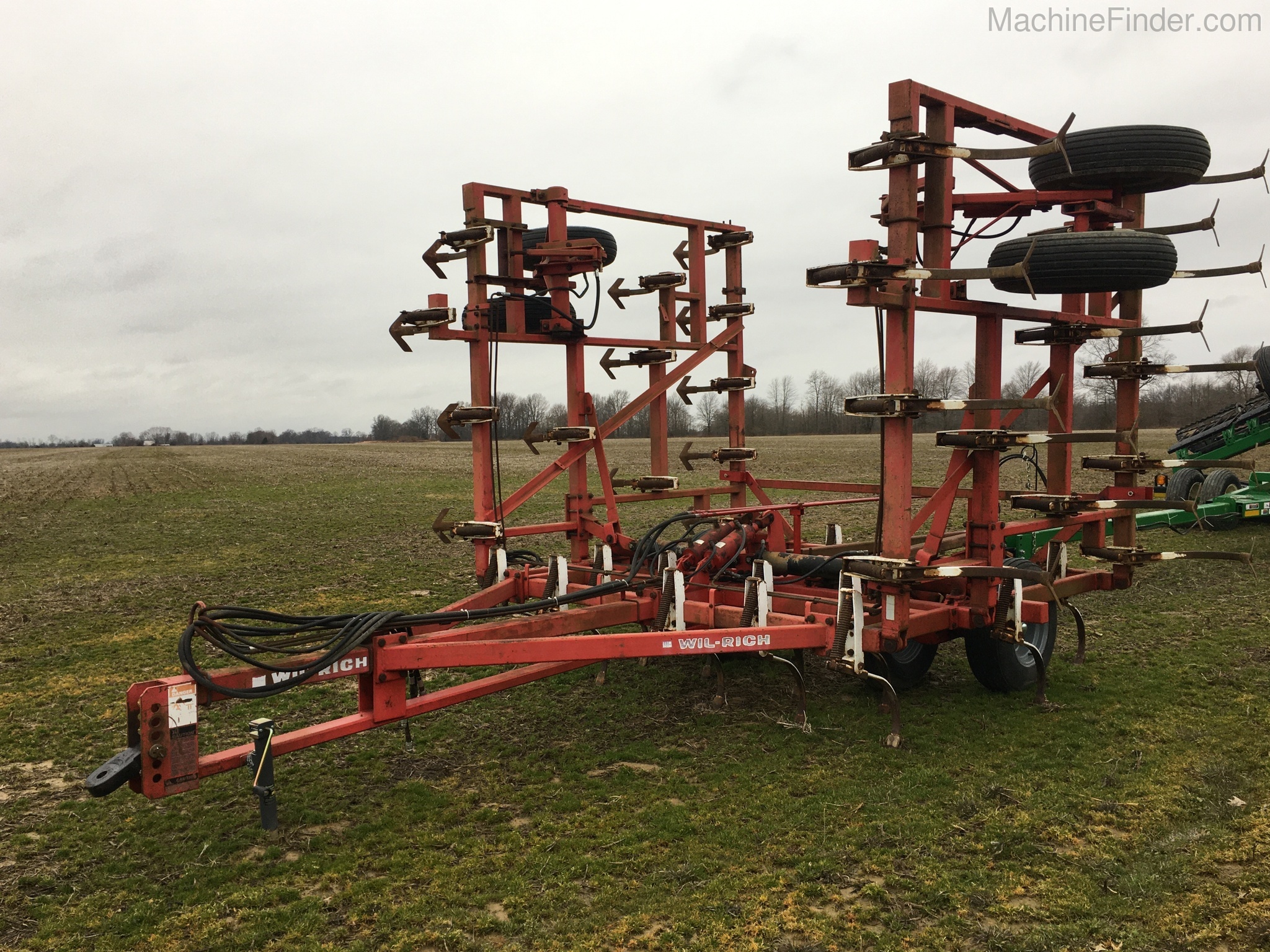 1989 Wil-Rich 3410 3 SECTION Image 3