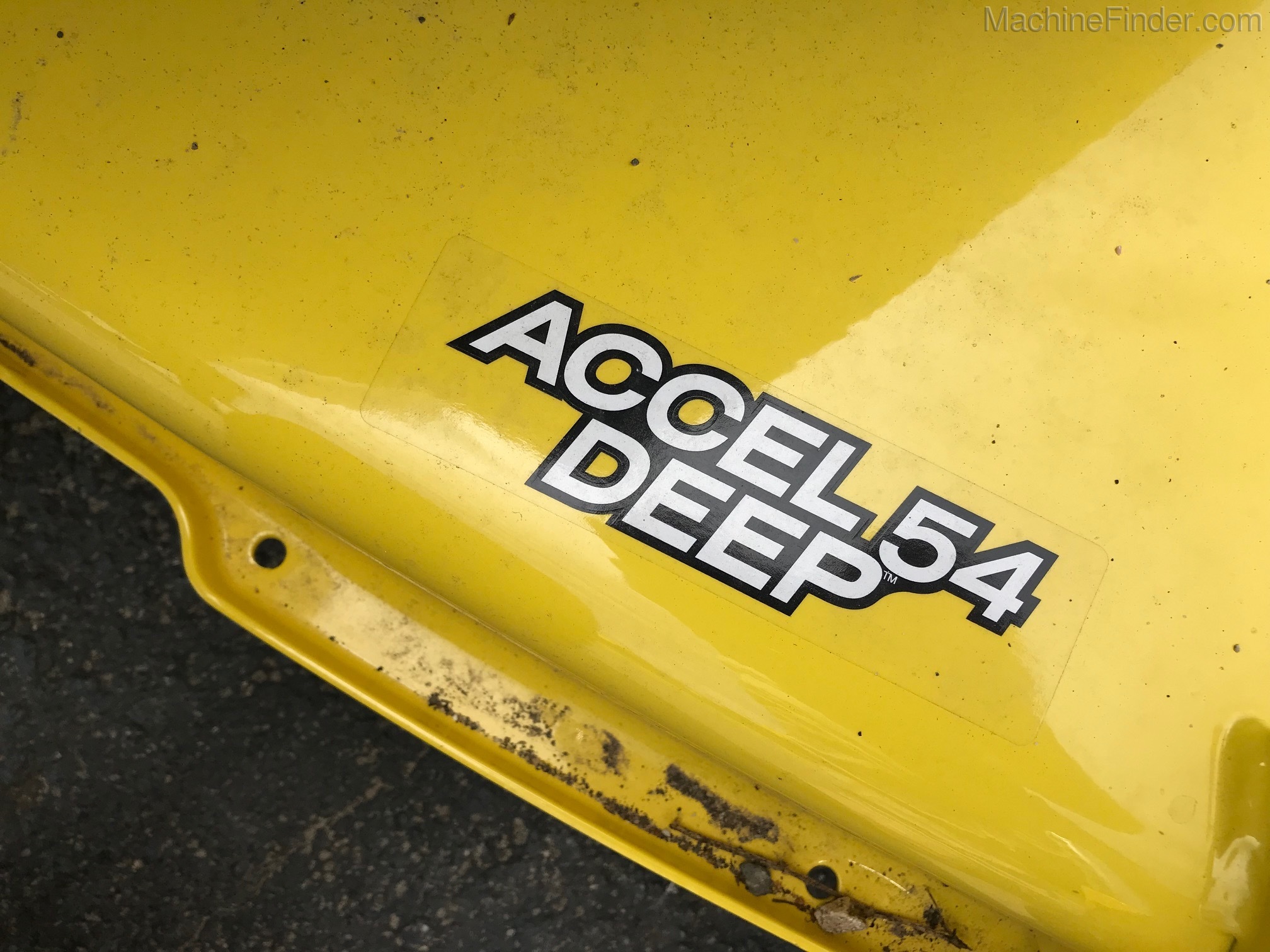 2020 John Deere X380 Image 8