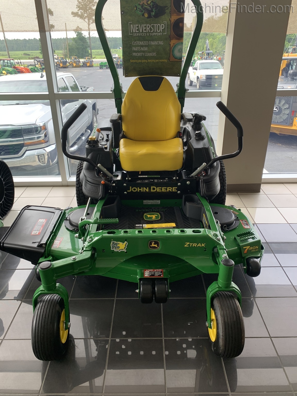 2020 John Deere Z920M Image 4