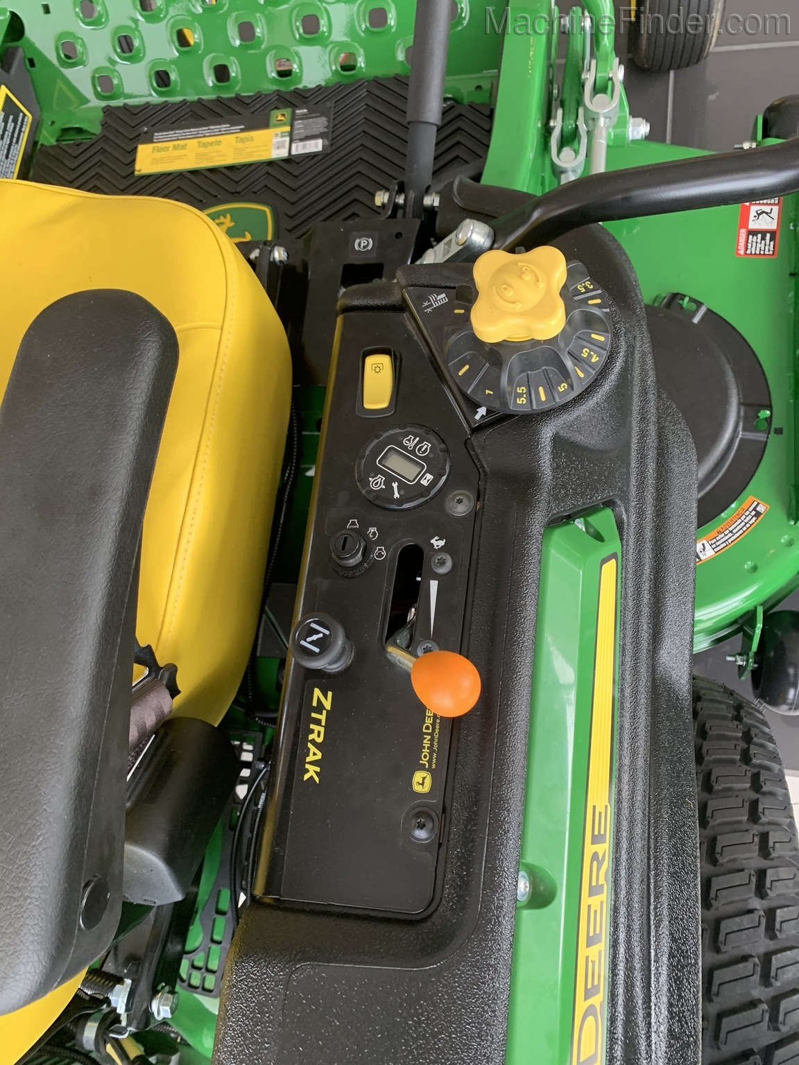2020 John Deere Z920M Image 6