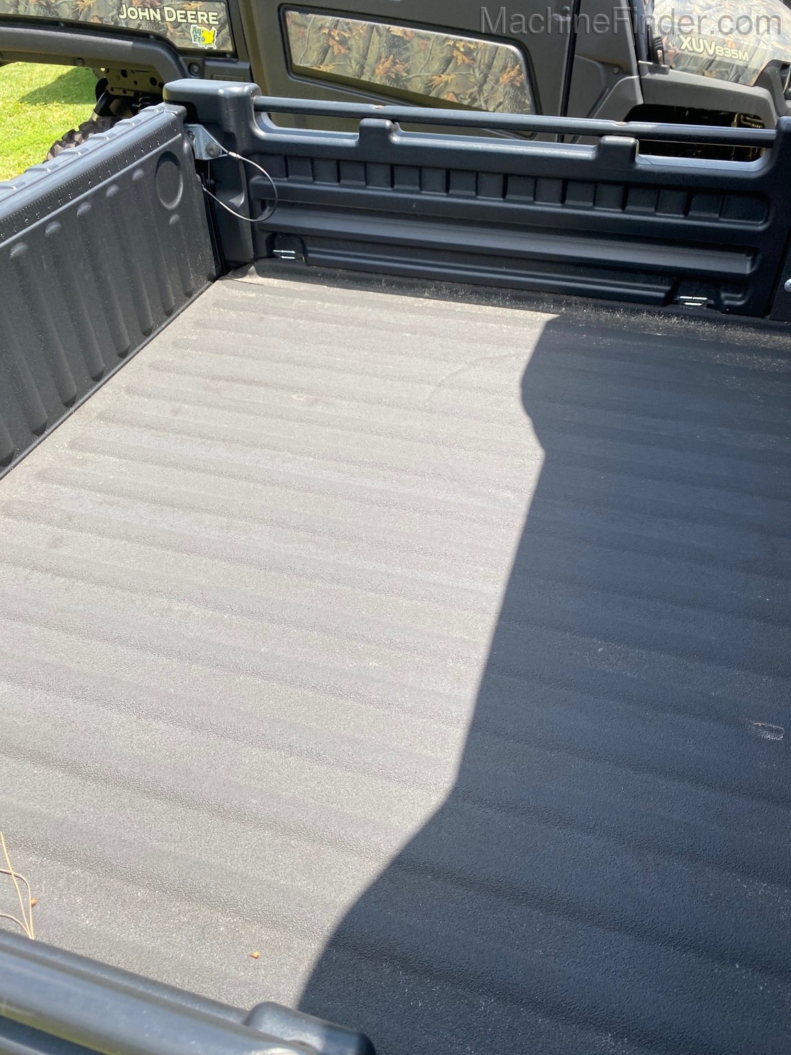 2019 John Deere XUV835R CAB Image 6